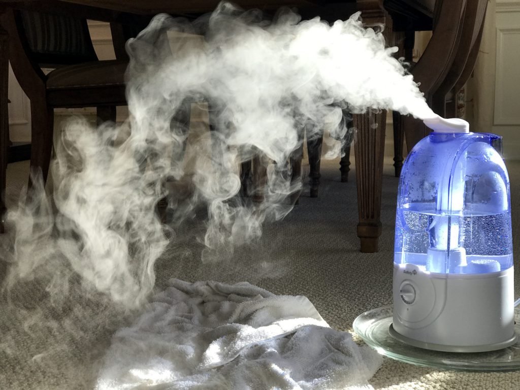 Do you put hot or cold water in a humidifier?