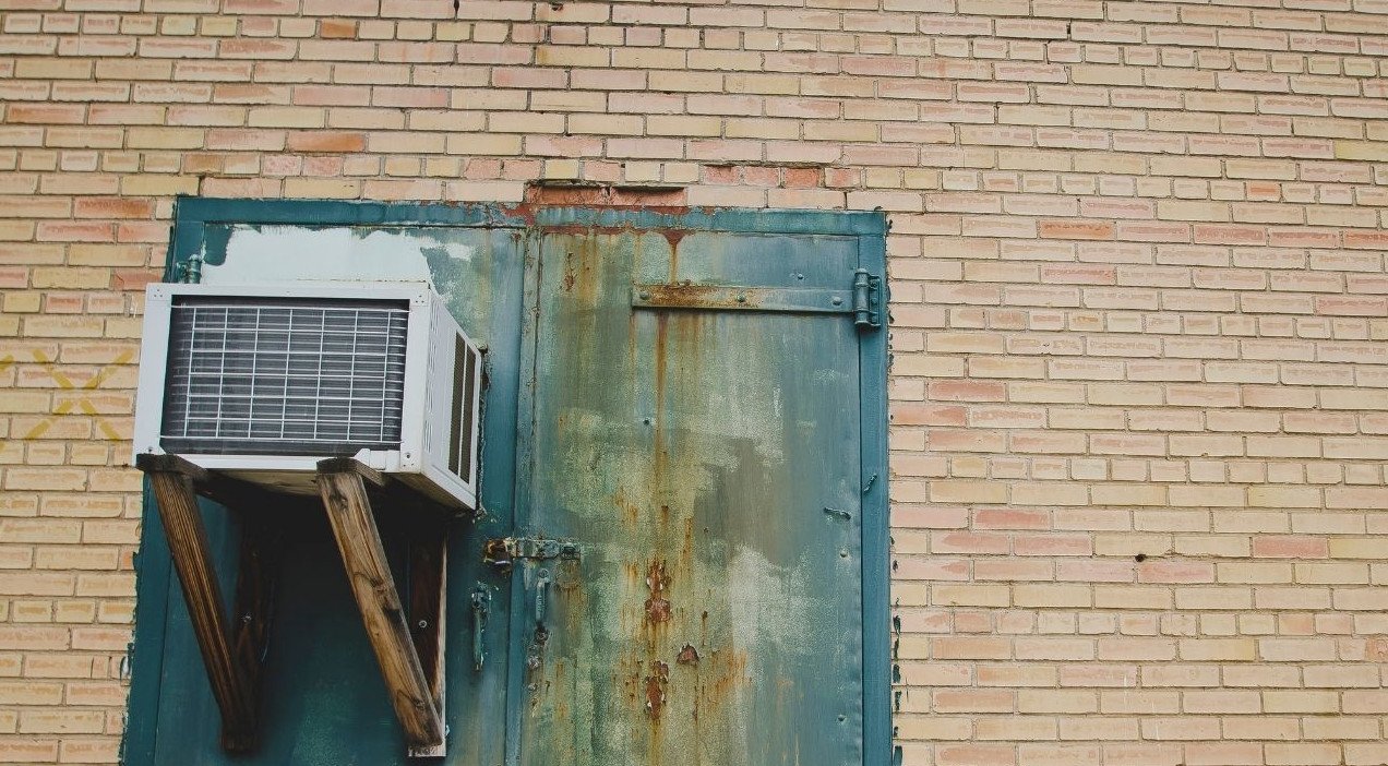 how to clean window ac unit