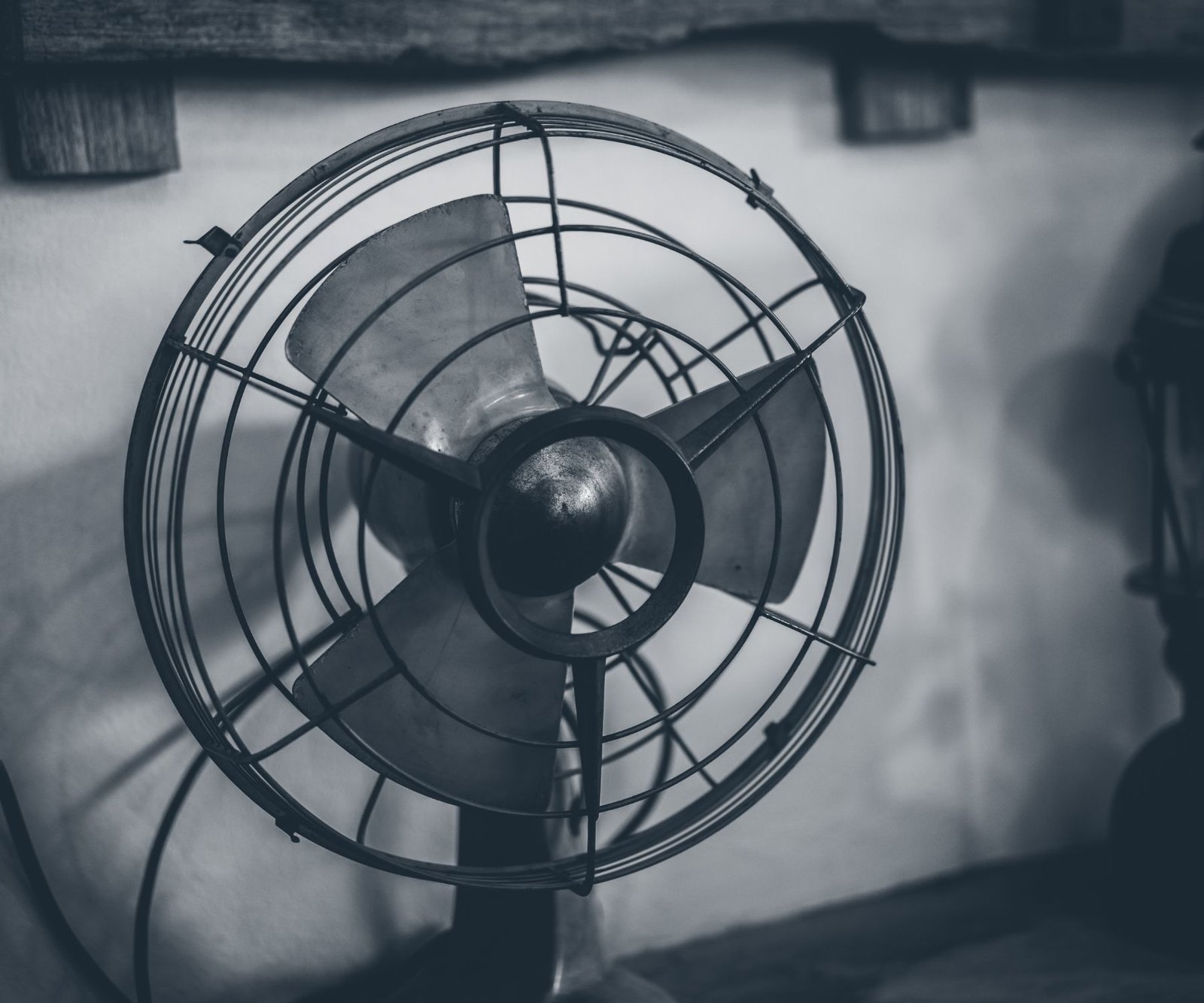 How Do You Cool a Room With No Windows and No AC
