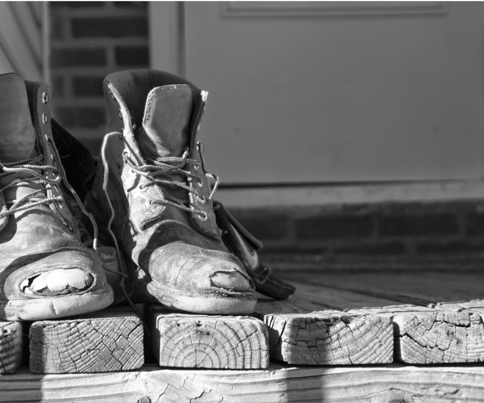 Asbestos Fibers on Shoes
